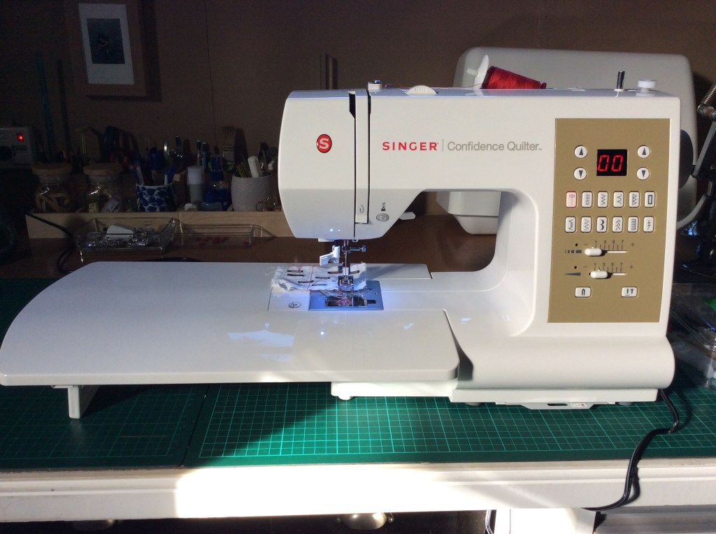 This image has an empty alt attribute; its file name is singer-new.jpg